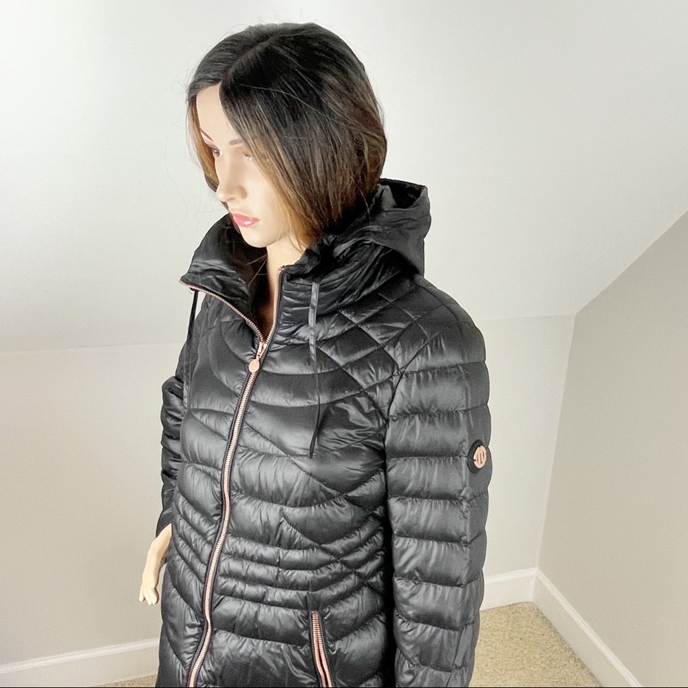 Bernardo Weatherproof Slim Puffer Jacket